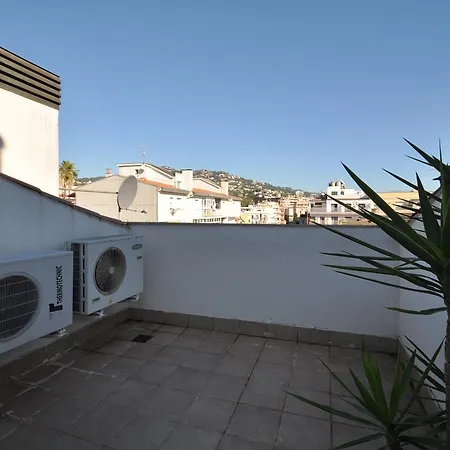 Apartamento Revolution * يوريت دي مار